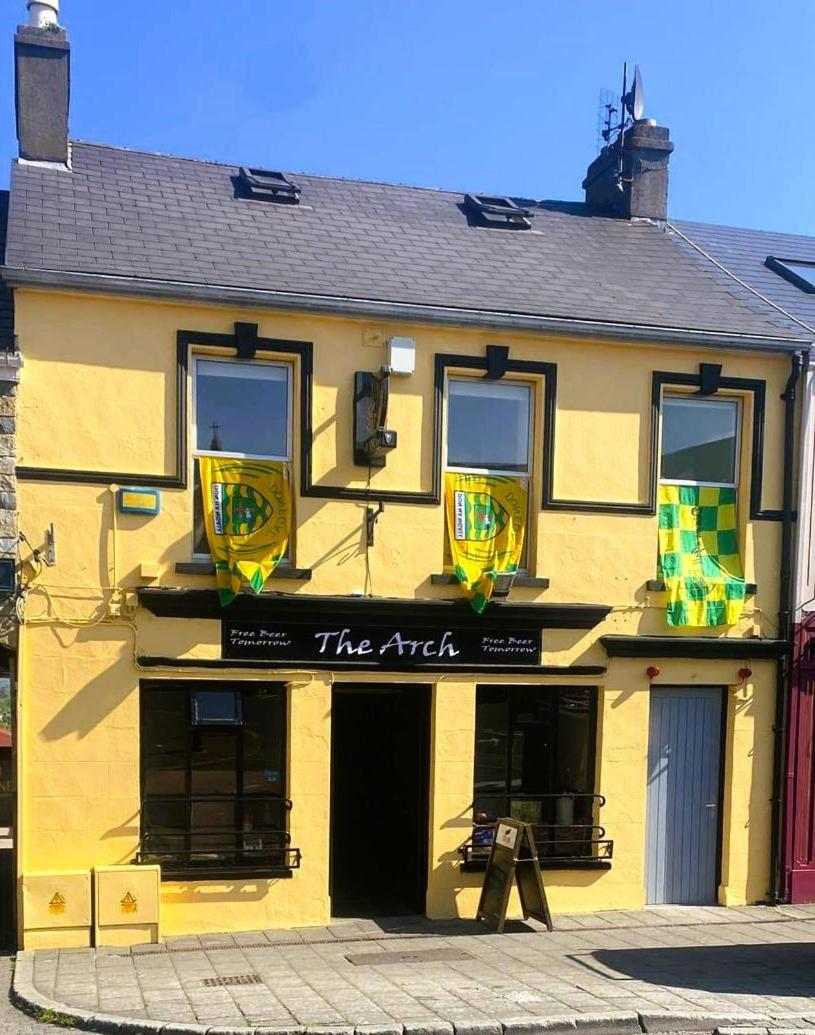 No 3 The Arch Hotel Carndonagh Exterior foto